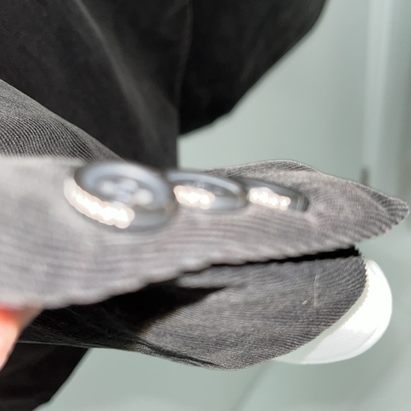 Burberry Sports Jacket Size 46R. Very Good Used Condition. - Picture 15 of 16